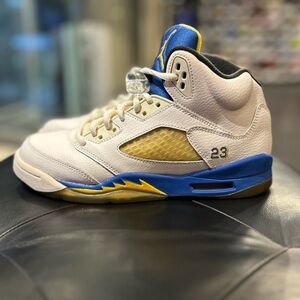Air Jordan 5 Retro Laney size 6.5y Boys Gradeschool shoes